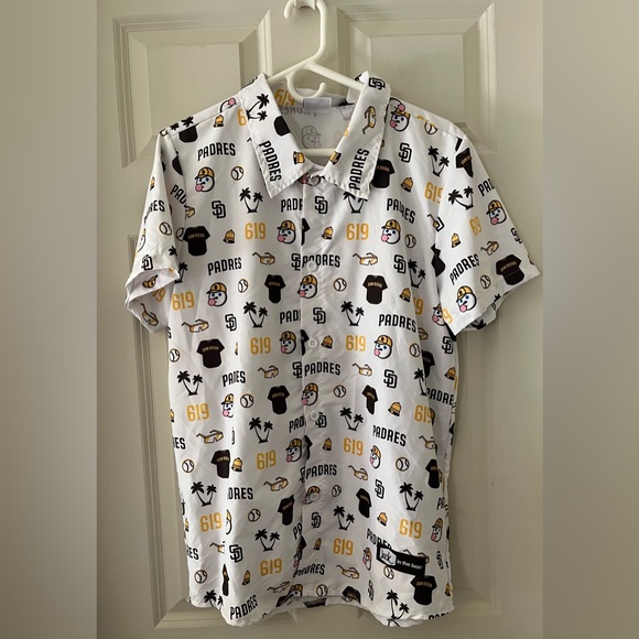 Men’s CA San Diego Padres Aloha Hawaiian Shirt Jack in the Box Rare Baseball M - Picture 1 of 5